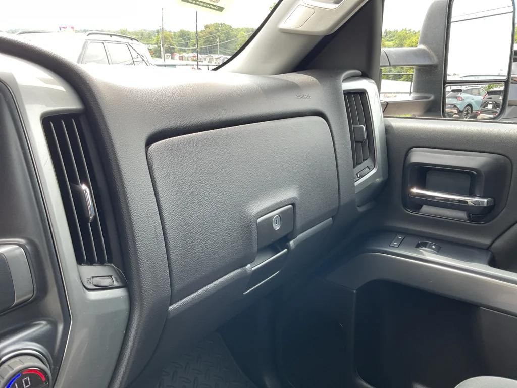 Used 2015 Black Chevrolet LT image 34