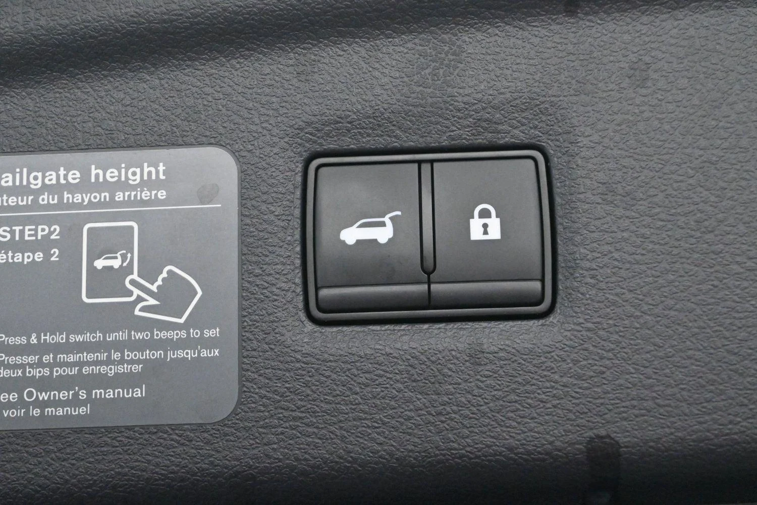 Used 2024 Black Obsidian INFINITI SENSORY image 10