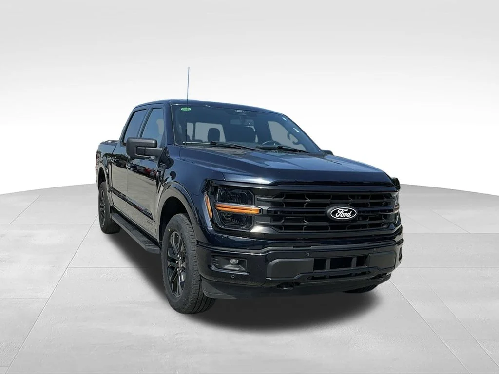 Used 2024 Blue Ford XLT image 13