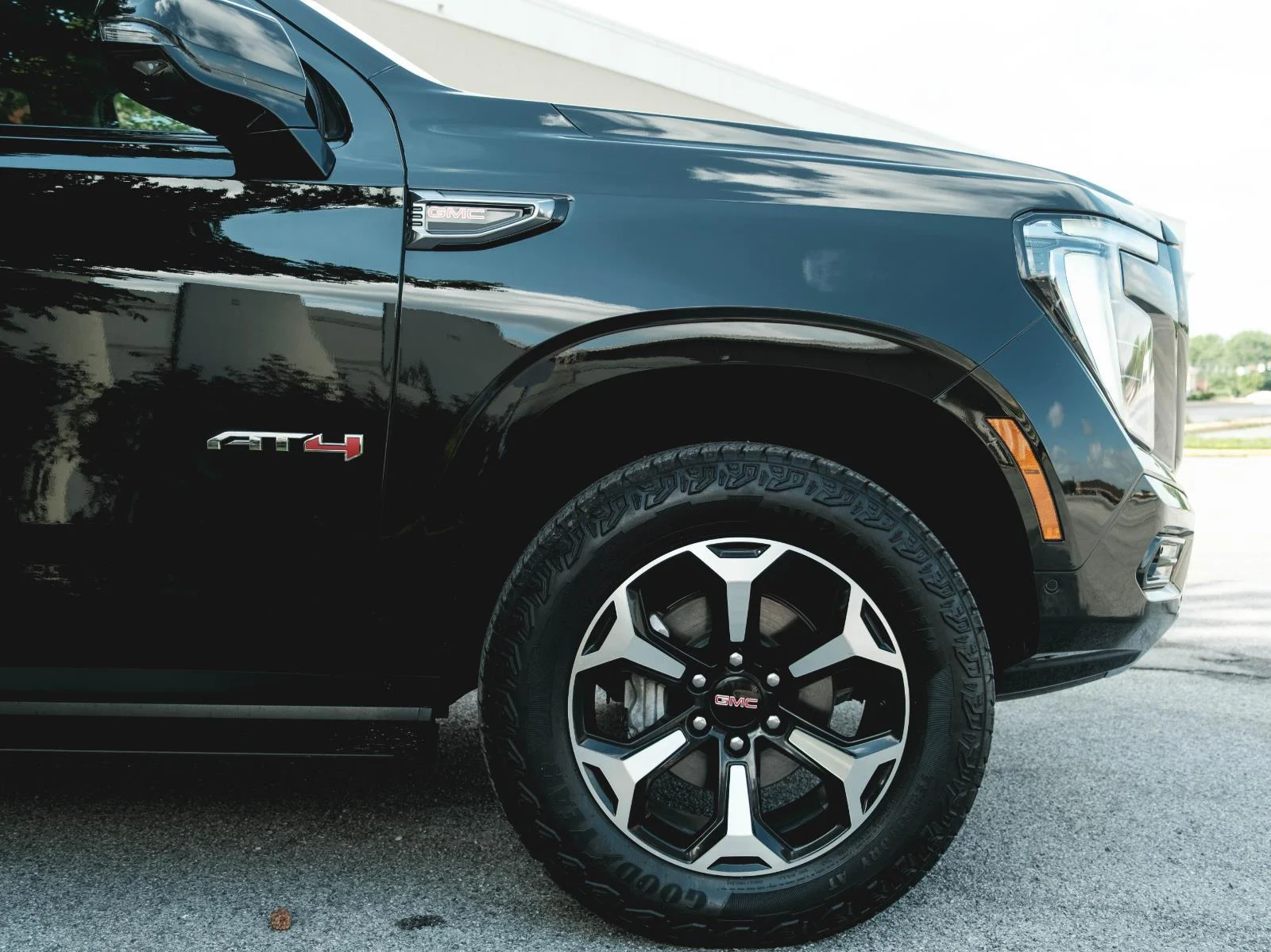 Used 2026 Onyx Black GMC AT4 image 43