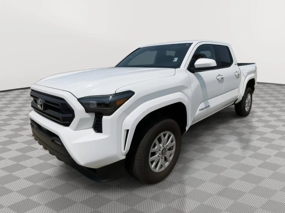 2025 Toyota Tacoma SR5 - Photo 7