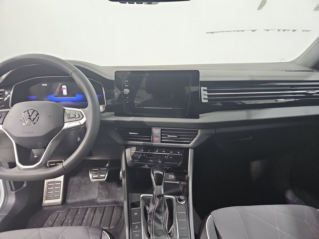 New 2026 White Volkswagen 1.5T Sport image 17