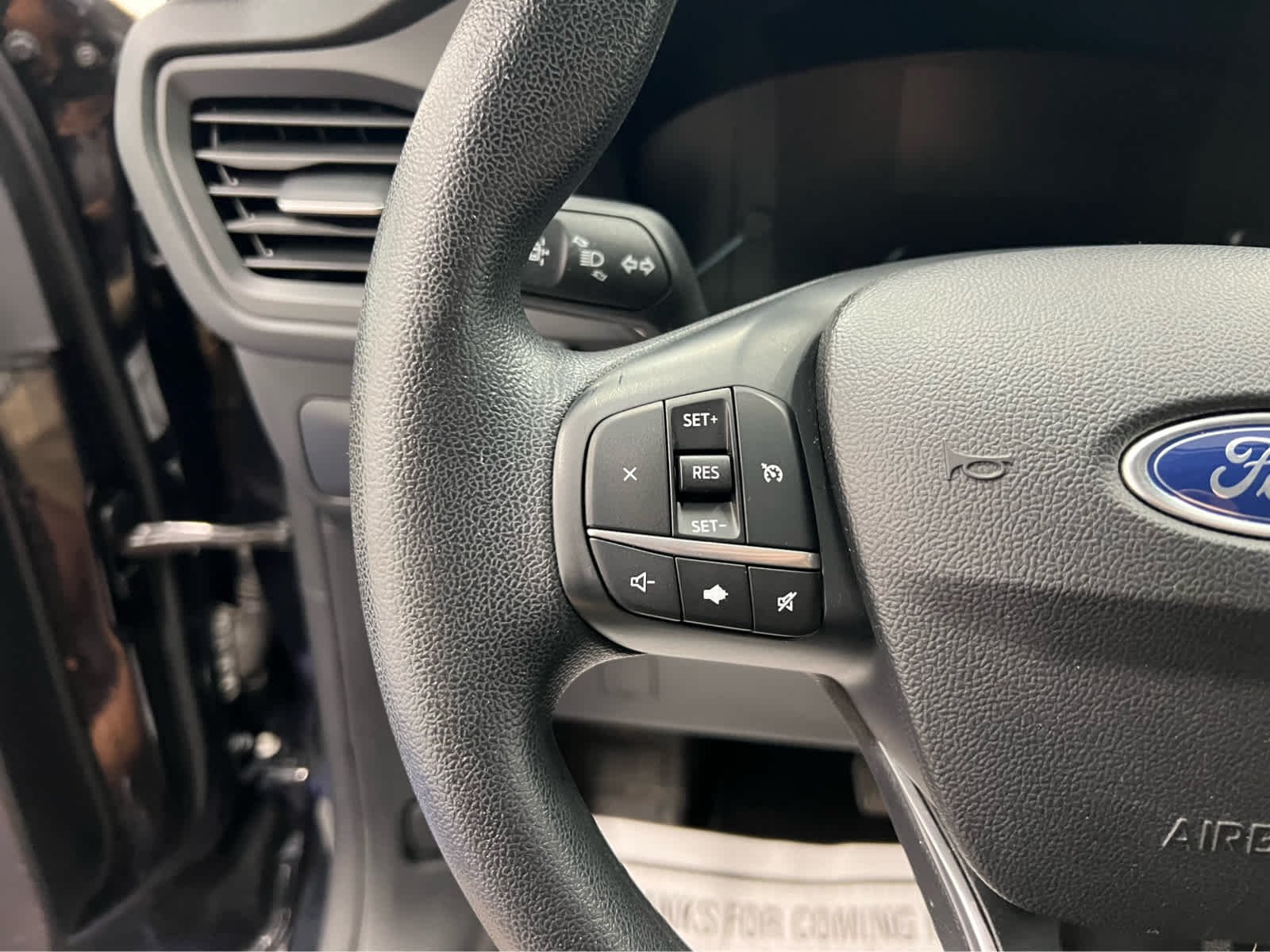 Used 2020 Agate Black Ford SE image 18