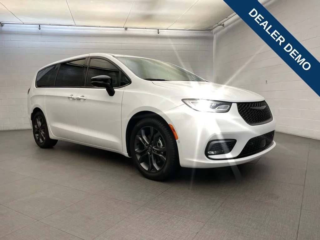 2026 Chrysler Pacifica