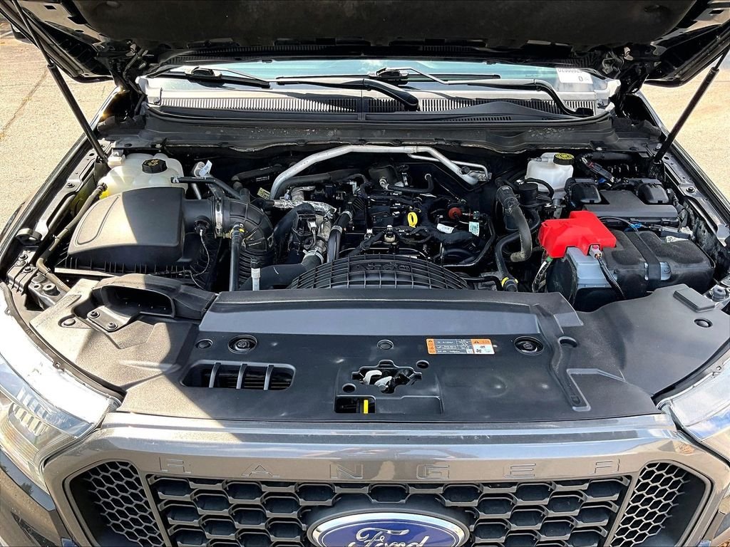 Used 2020 Black Ford XL image 29