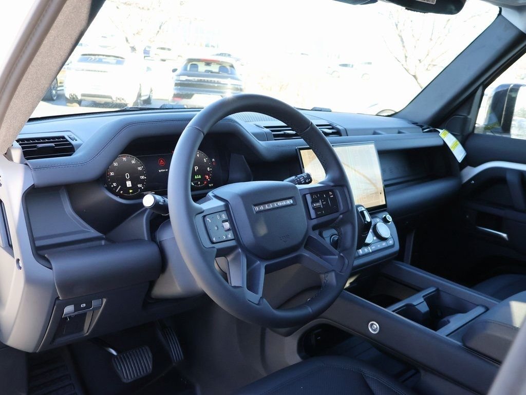 New 2026 Fuji White Land Rover S image 17