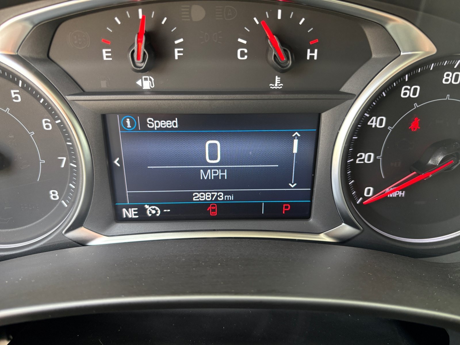 Used 2024 Sterling Metallic GMC SLE image 3