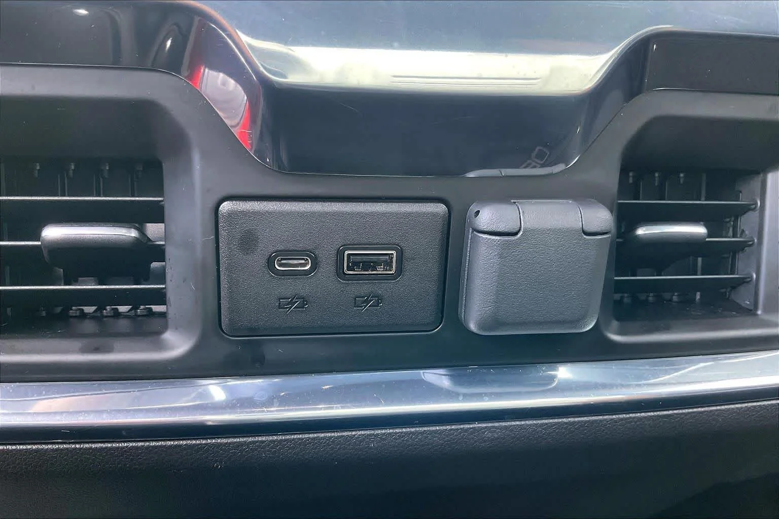 Used 2021 Onyx Black GMC AT4 image 31