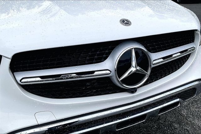 Certified Used 2023 White Mercedes-Benz GLC 300 Coupe image 27