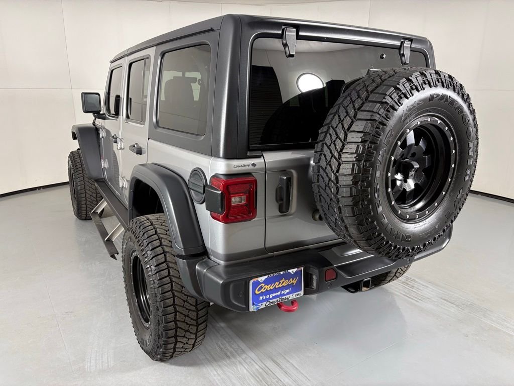 Used 2021 Silver Jeep Unlimited Rubicon image 6