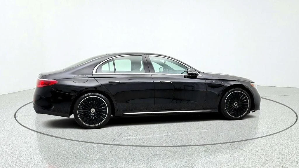 Used 2025 Black Mercedes-Benz E 450 4MATIC® Sedan image 4
