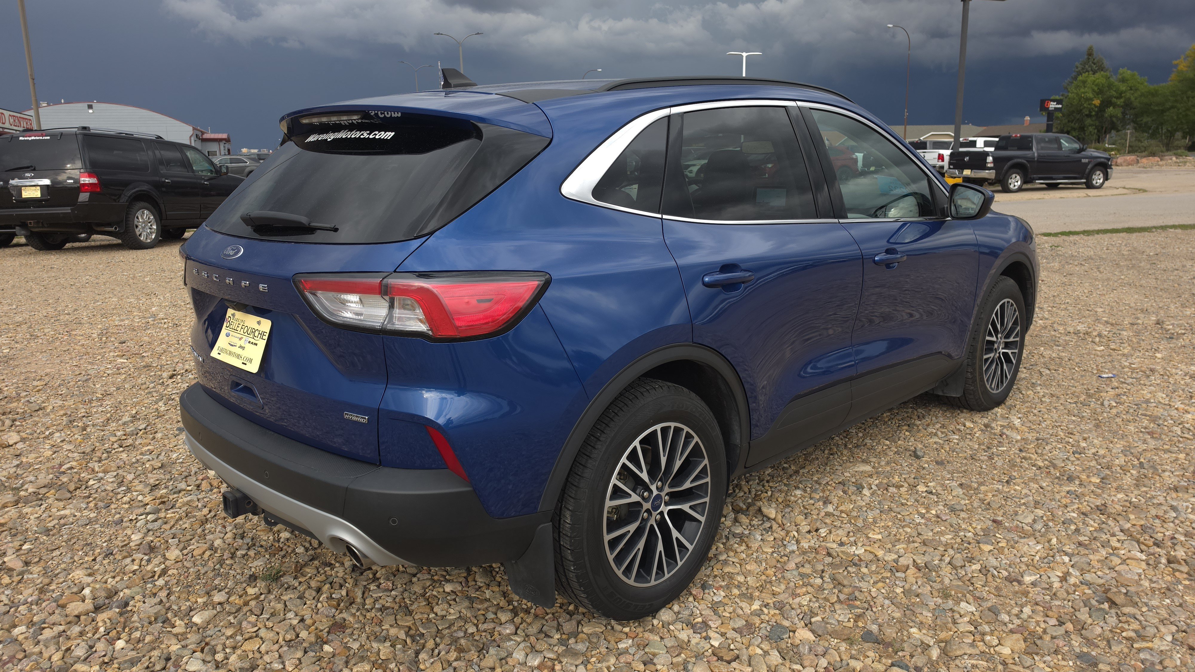 Used 2022 Blue Ford Titanium Plug-In Hybrid image 7