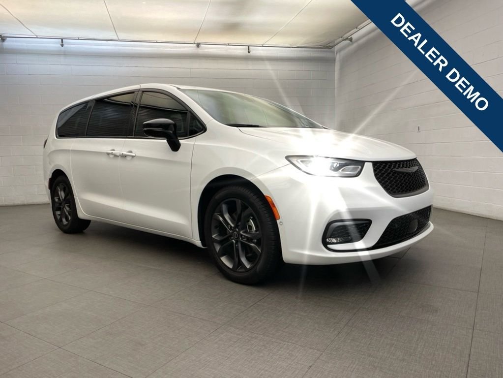 2026 Chrysler Pacifica