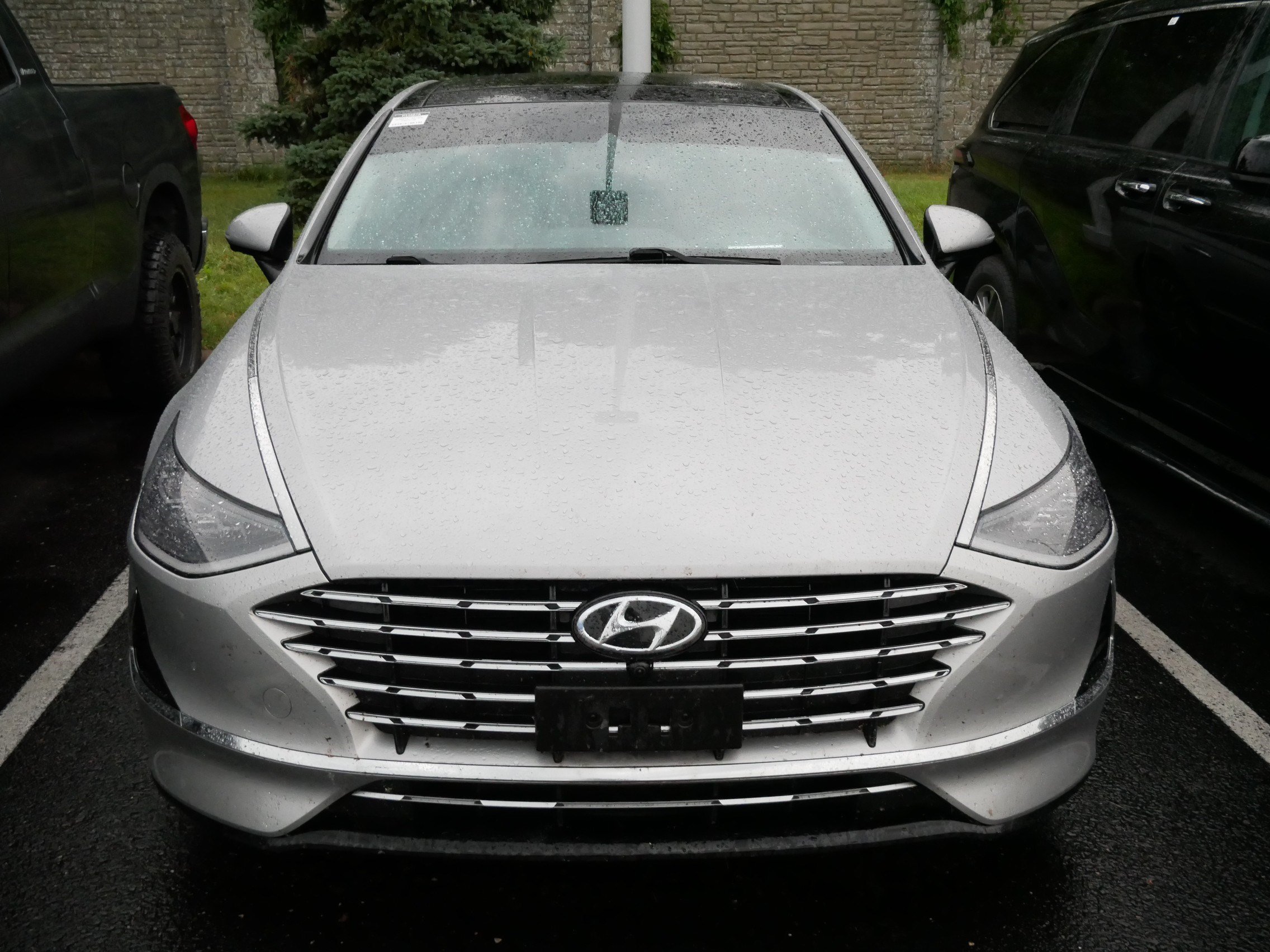 Used 2023 Hyundai Sonata Hybrid Limited with VIN KMHL54JJ2PA070130 for sale in Brooklyn Center, Minnesota