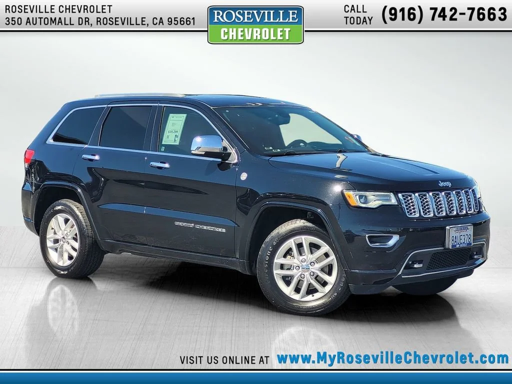2017 Jeep Grand Cherokee Overland 4WD's photo