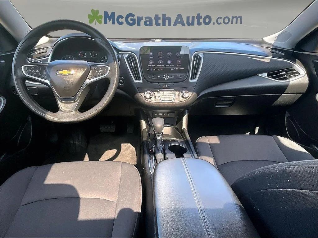Used 2024 Blue Chevrolet LT image 9