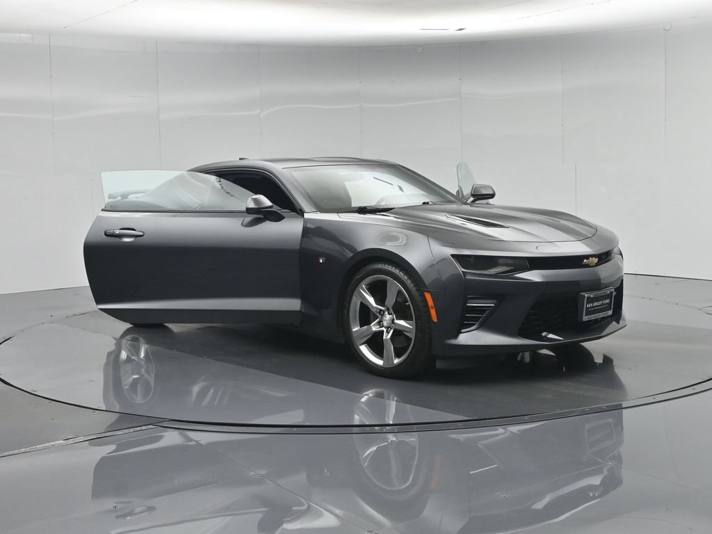 Used 2018 Gray Chevrolet SS image 31