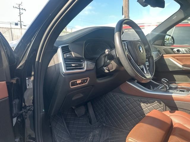 Used 2023 Black BMW xDrive40i image 12