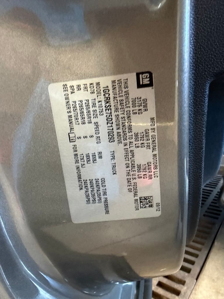 Used 2013 Gray Chevrolet LT image 27