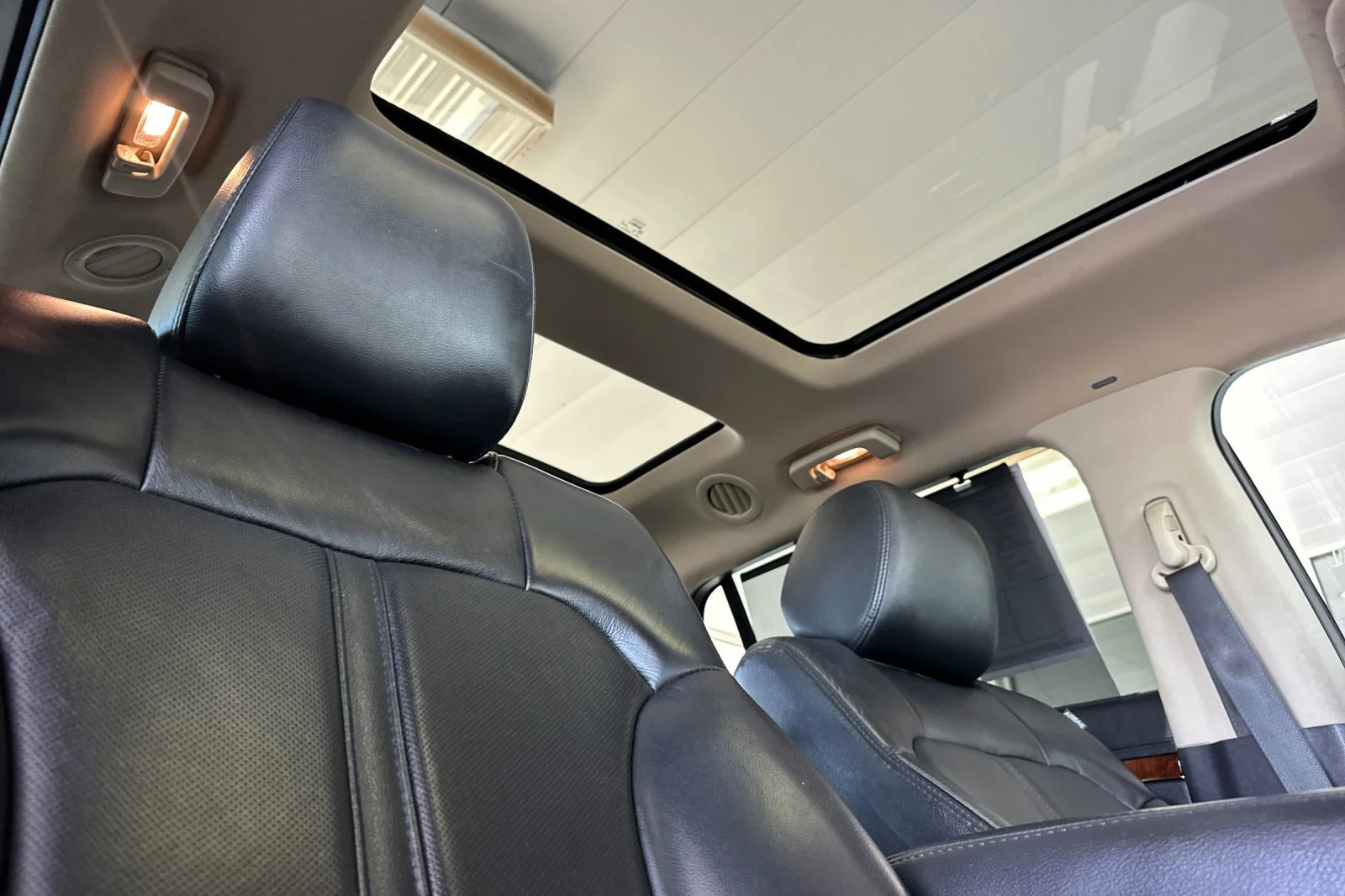 Used 2014 Tuxedo Black Metallic Lincoln EcoBoost image 17
