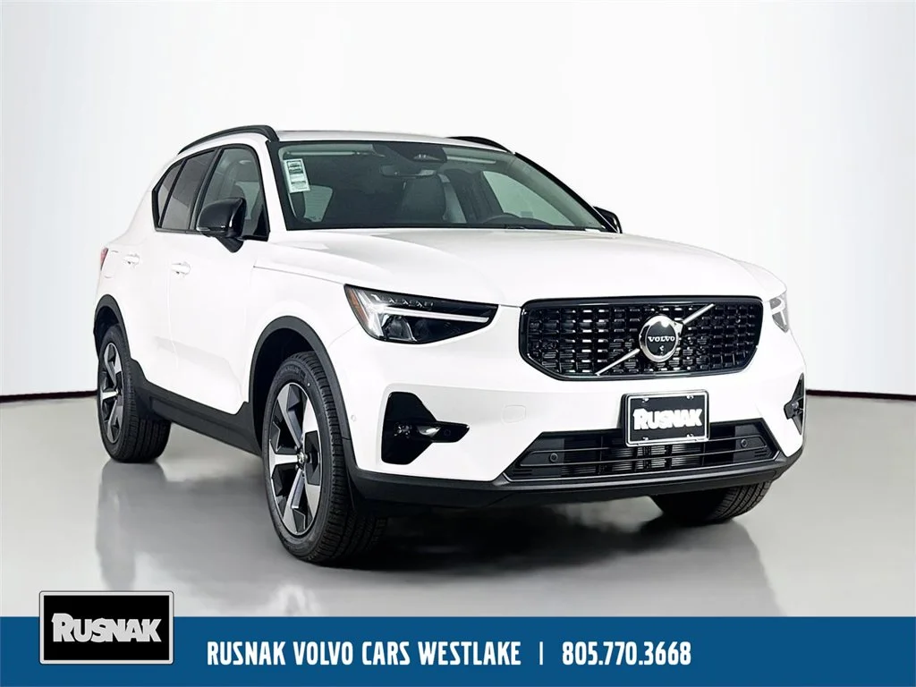 2026 Volvo XC40 Plus
