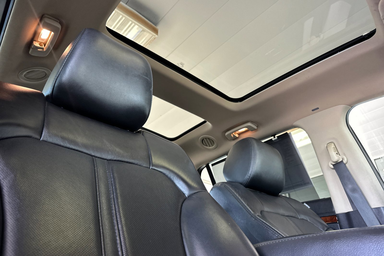 Used 2014 Tuxedo Black Metallic Lincoln EcoBoost image 17