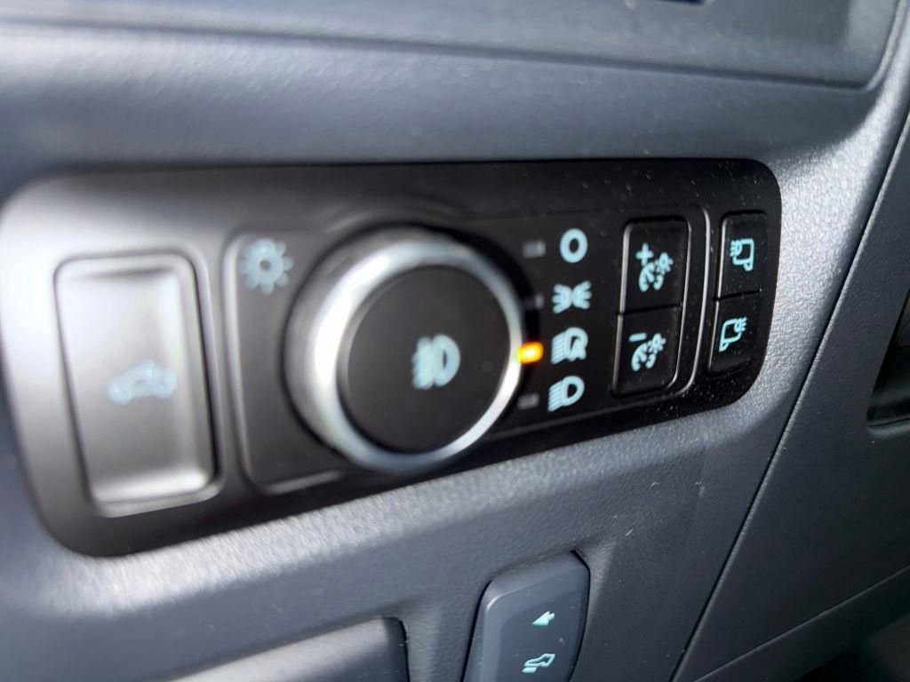 New 2026 Carbonized Gray Metallic Ford Platinum® image 18
