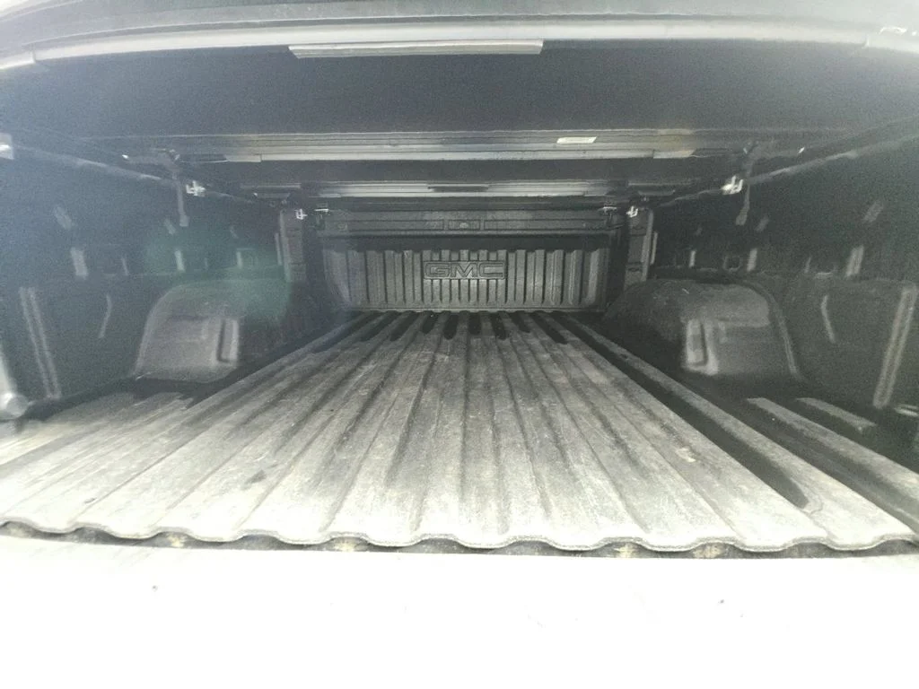 Used 2020 Blue GMC SLT image 16