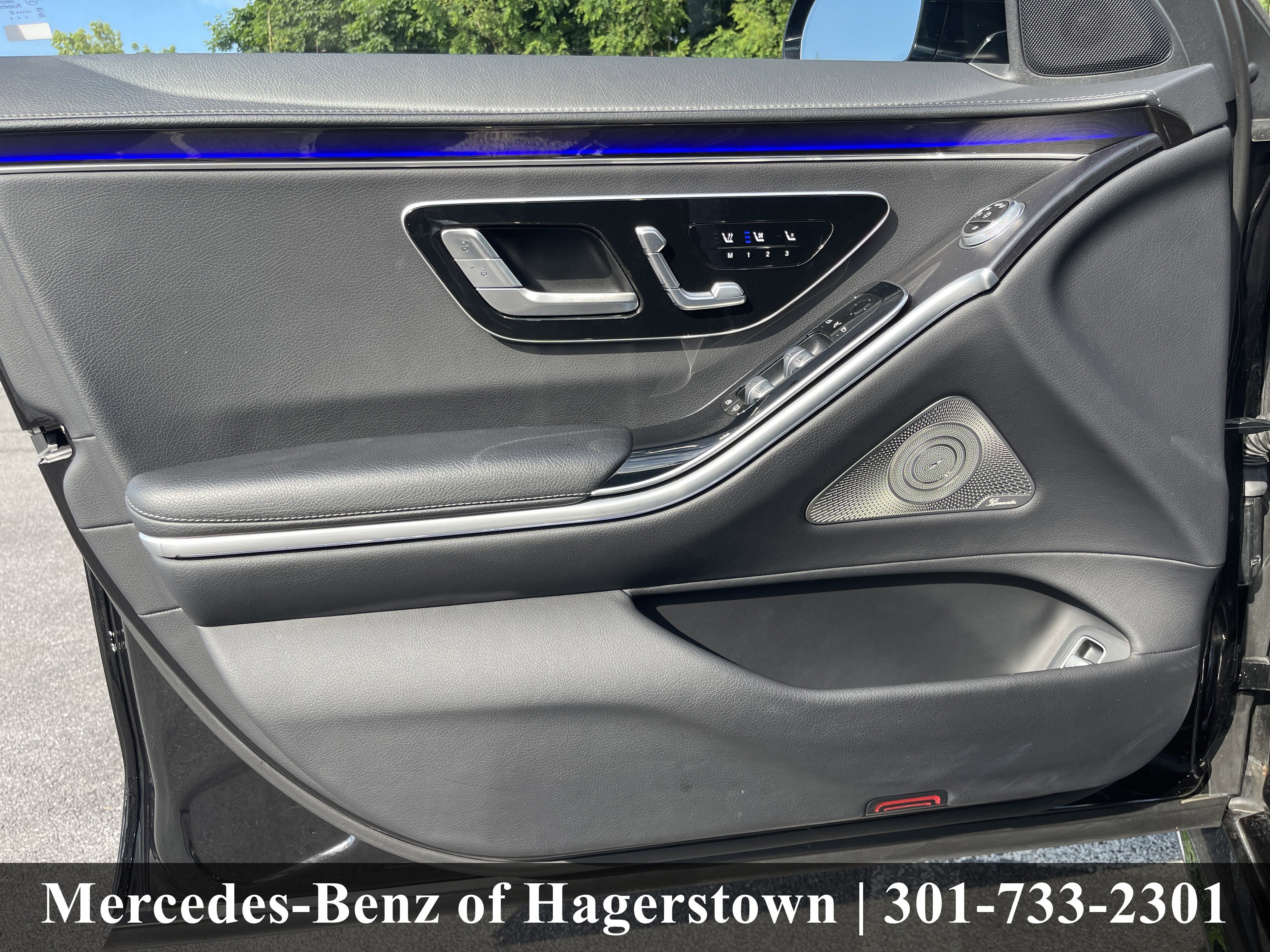 Certified Used 2022 Obsidian Black Mercedes-Benz S 500 4MATIC® Sedan image 23