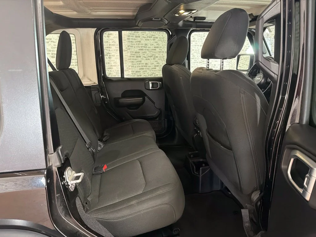 Used 2019 Black Clearcoat Jeep Unlimited Sport S image 12