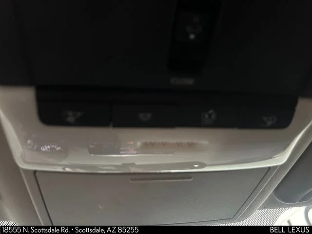 Used 2019 Red Nissan 2.5 SR image 28