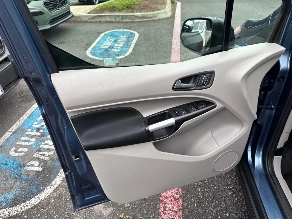 Used 2019 Blue Metallic Ford XLT image 5