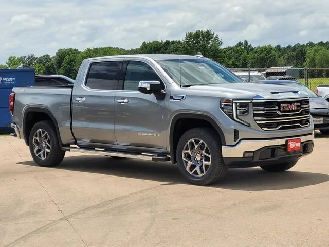 2026 GMC Sierra 1500 SLT - Photo 2