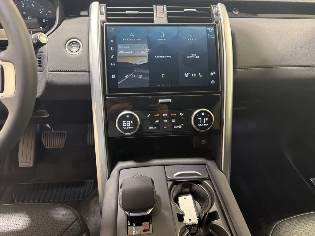Certified Used 2025 Fuji White Land Rover S image 16