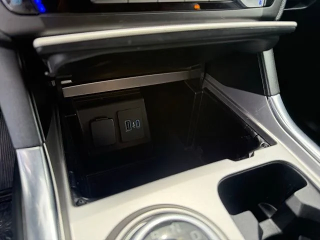 Used 2020 Black Ford Limited image 27