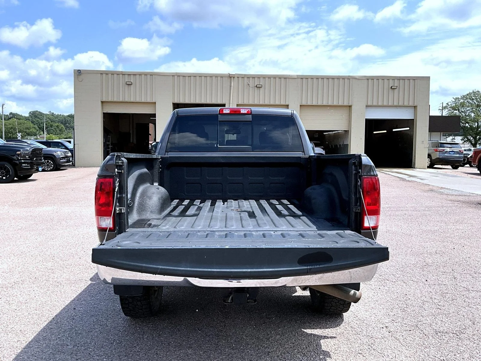 Used 2017 Gray Ram Big Horn image 9