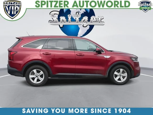 Used 2022 Red Kia LX image 10