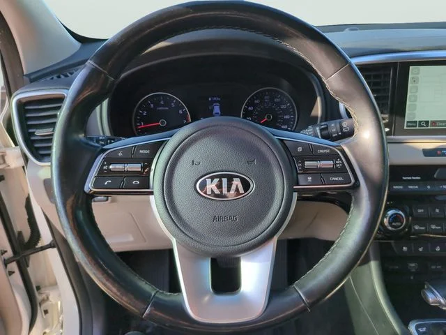 Used 2020 White Kia EX image 29
