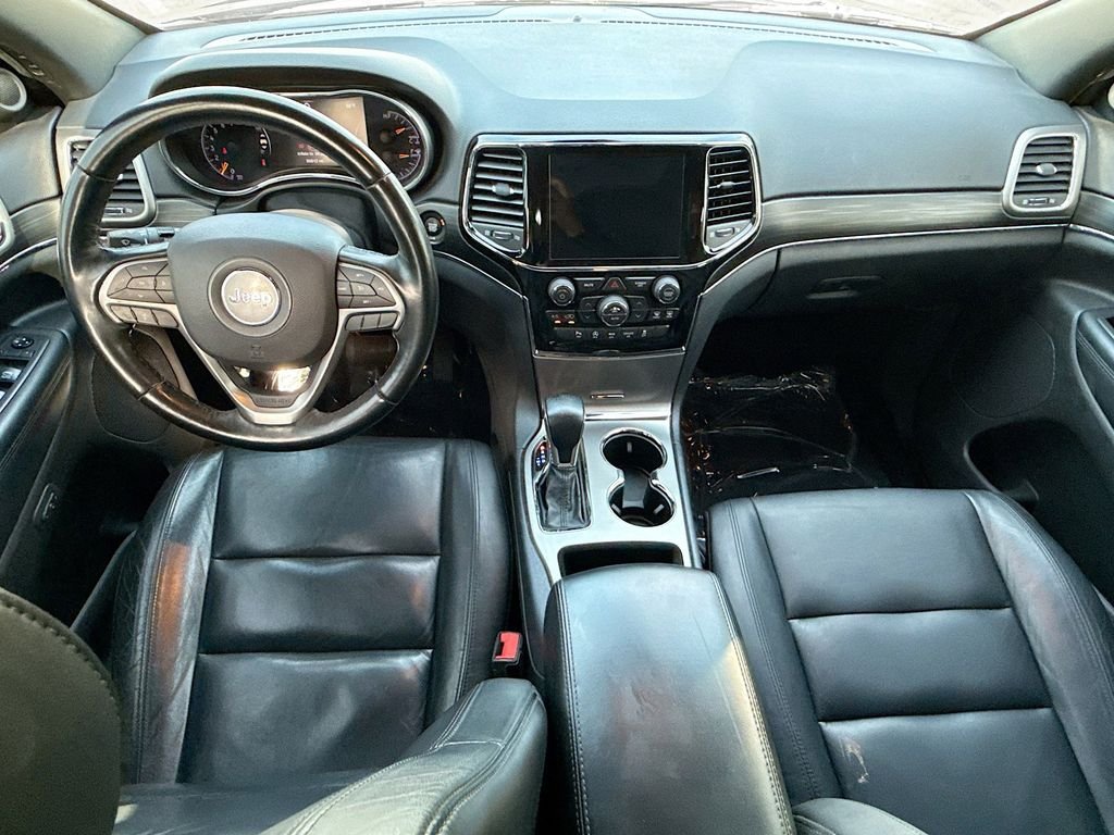 Used 2020 Gray Jeep Limited image 15