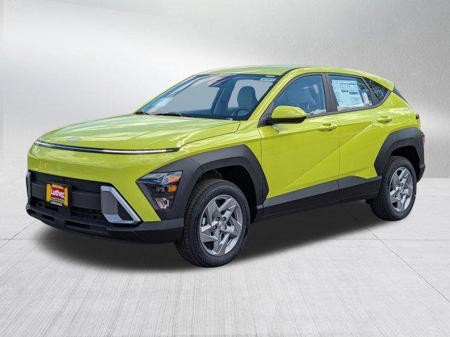 New 2026 Neoteric Yellow Hyundai SE image 2