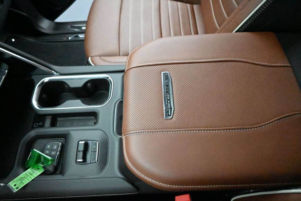 2026 GMC Sierra 3500HD Denali Ultimate - Photo 17