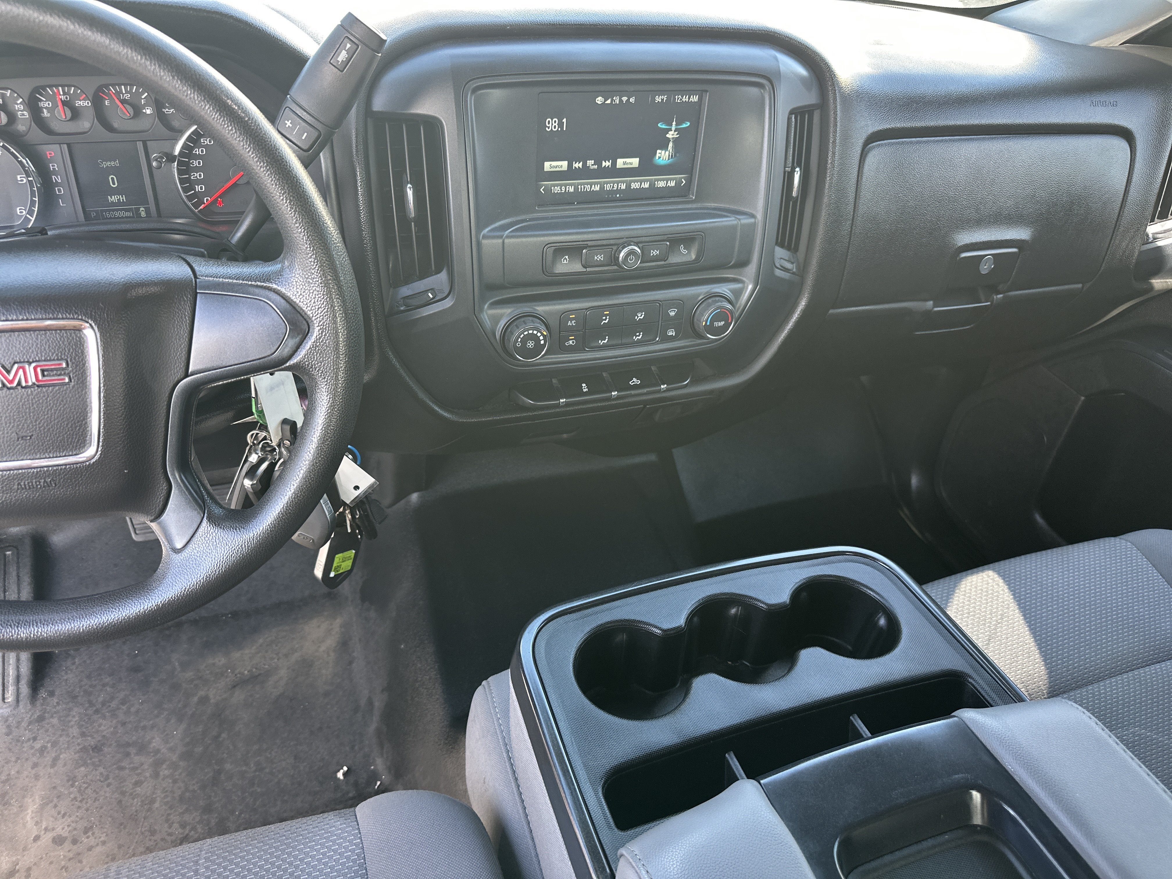 Used 2019 Summit White GMC DBL CAB 2WD image 23