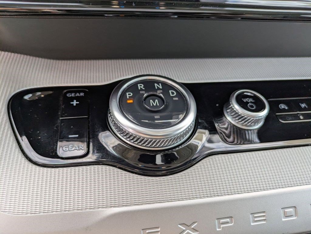 Used 2025 Silver Metallic Ford Active image 24