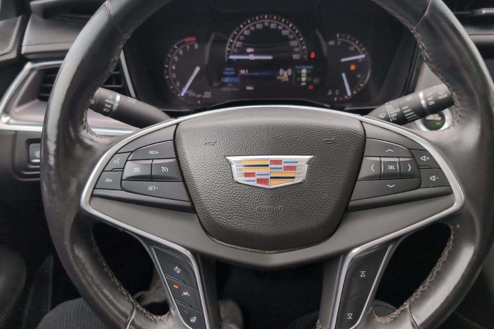 Used 2017 RED PASSION TINTCOAT Cadillac Luxury FWD image 25