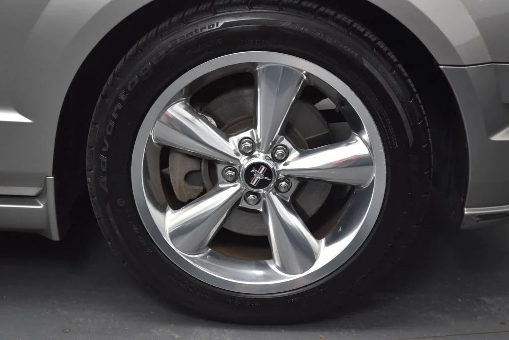 Used 2008 Gray Ford GT Deluxe image 26
