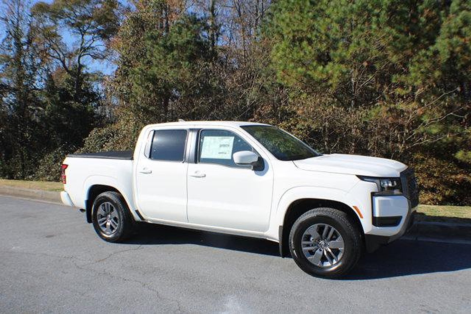 New 2026 Glacier White Nissan SV image 1