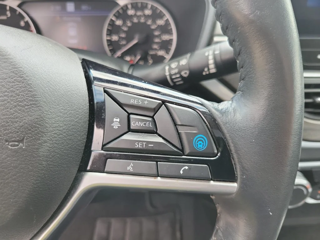 Used 2023 Gray Nissan 2.5 SV image 24