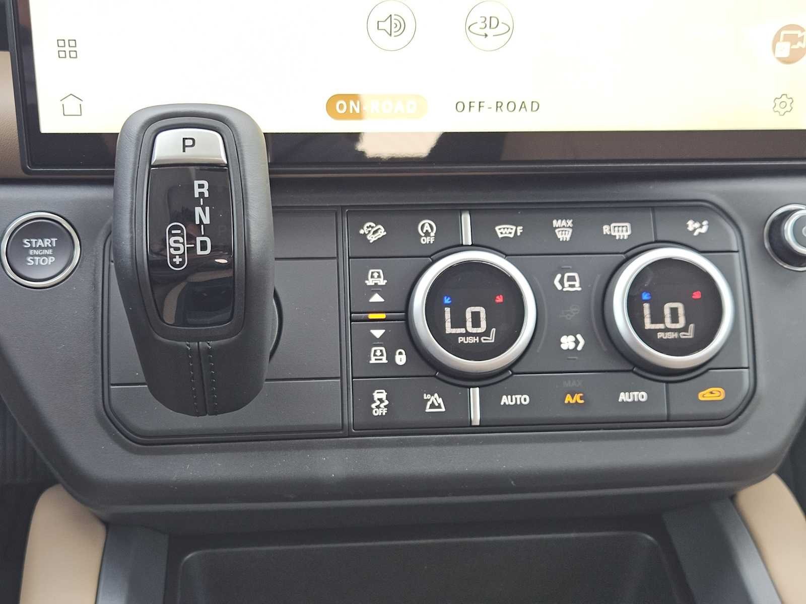 New 2026 Santorini Black LAND ROVER S image 17