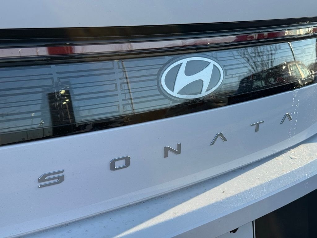 Used 2026 White Hyundai SE image 12