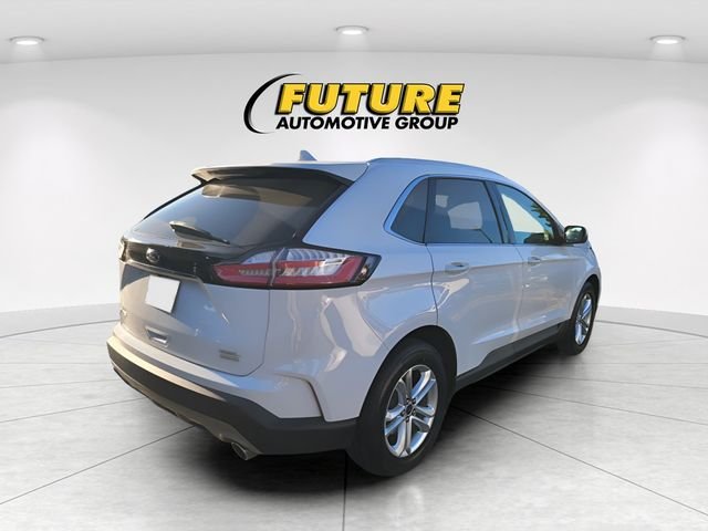 Used 2019 White Ford SEL image 3
